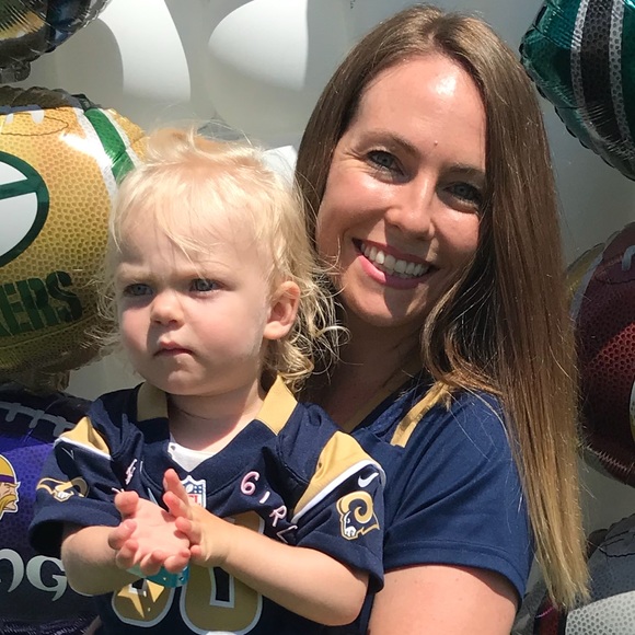 Meet your Posher, Jess - Picture 2 of 3